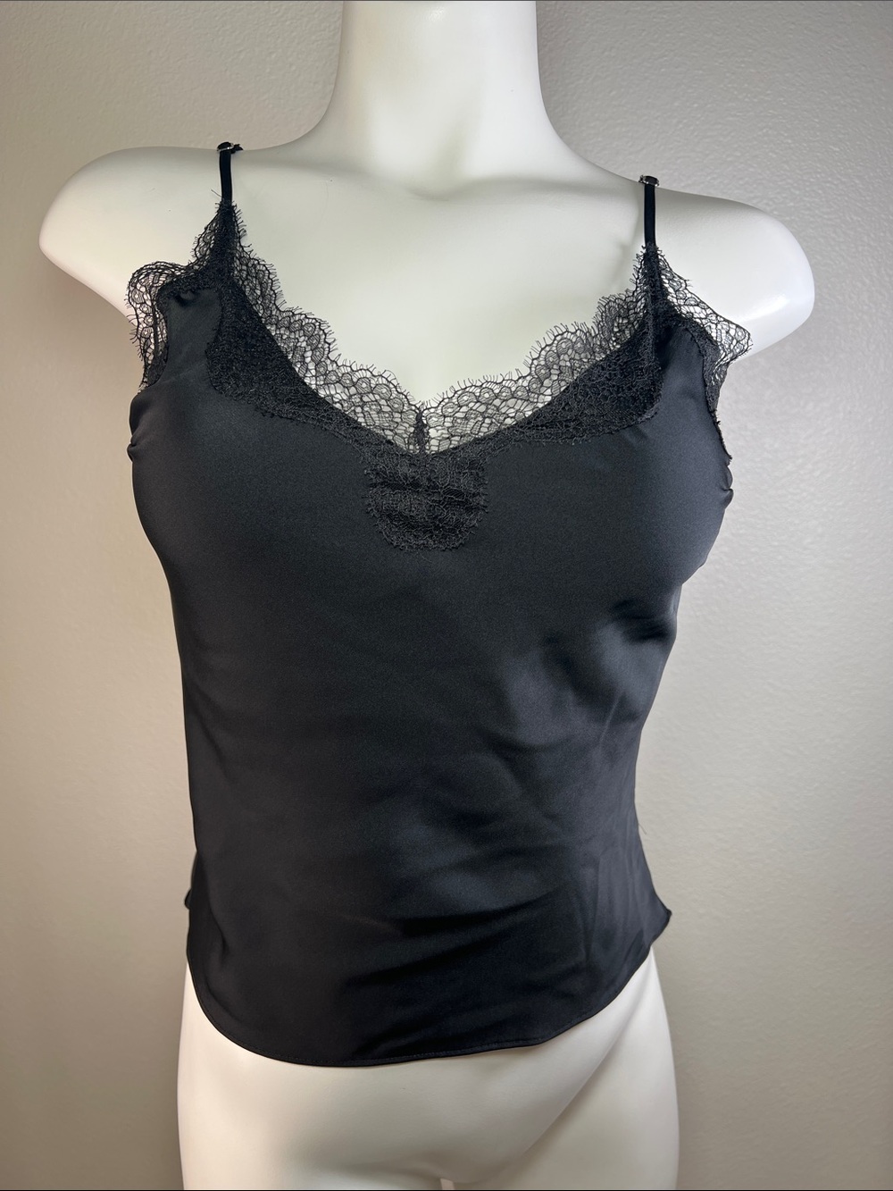 Victoria's Secret Black Lace Trim Satin Camisole Slip Top XS